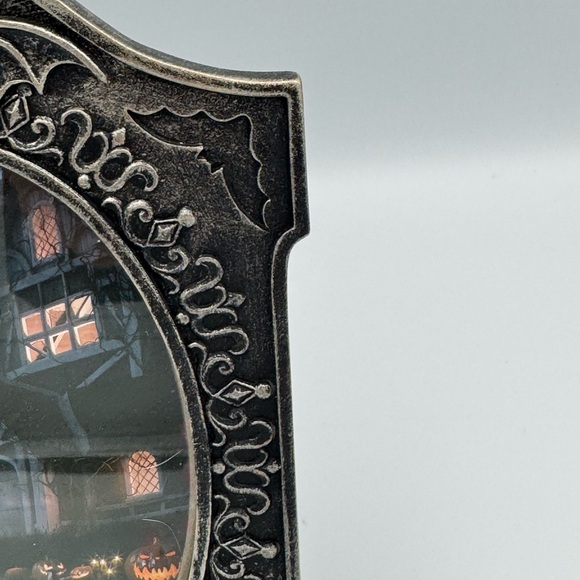 Halloween Bats Photo Frame Gold Tone Ornate Gothic Tabletop Wall‎ Mount 4X6 - Picture 7 of 10